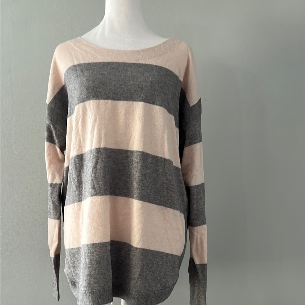 Gray and pink Striped Crew Neck Sweater - Picture 7 of 10